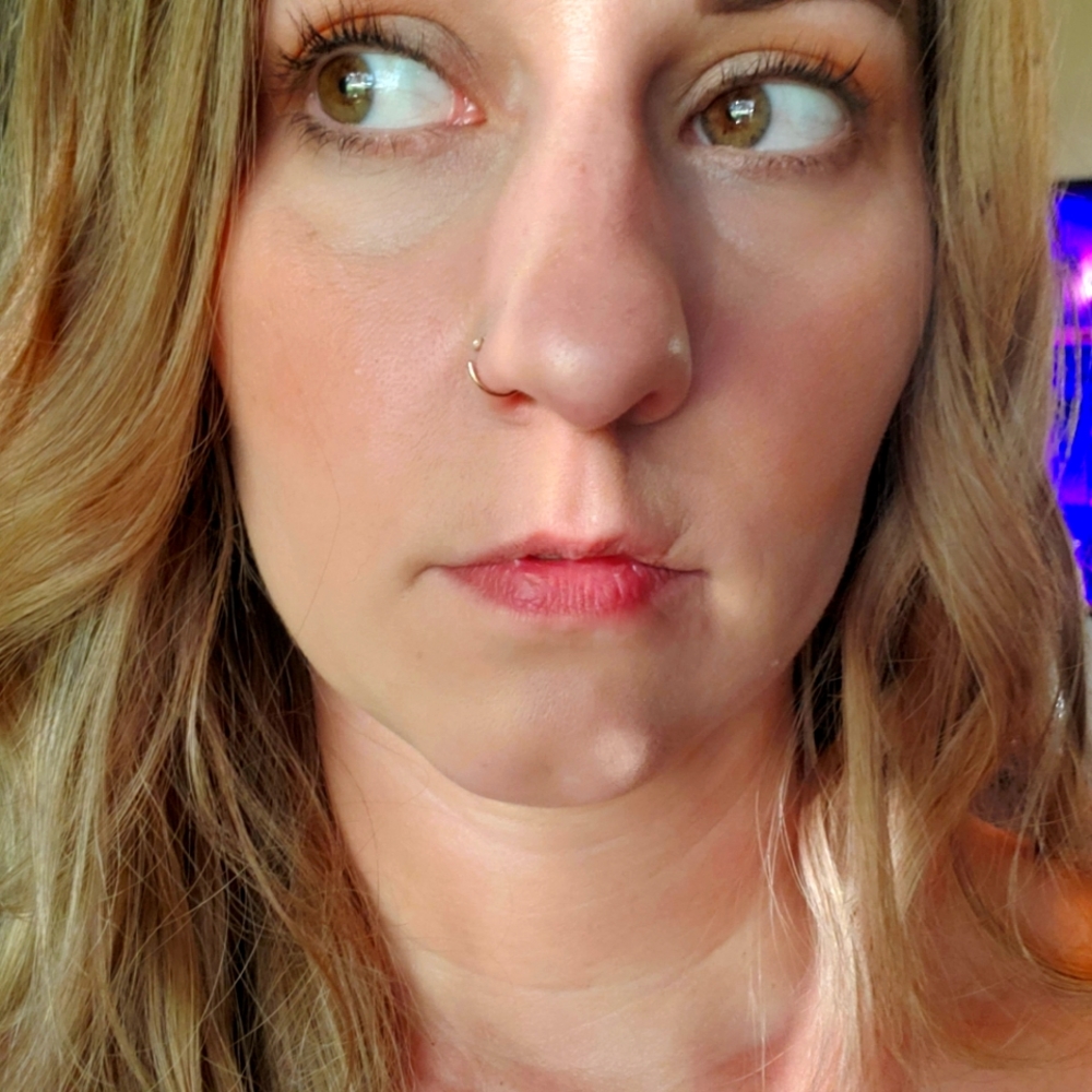 Meet your Posher, Andrea